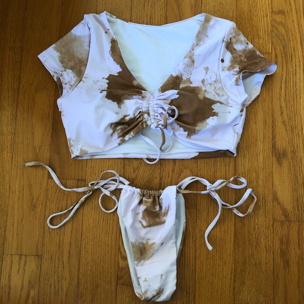 Frankies Bikinis look alike